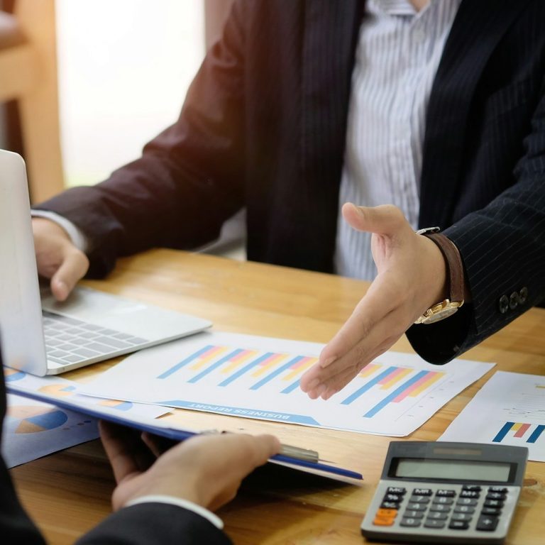 büro-statistik-laptop